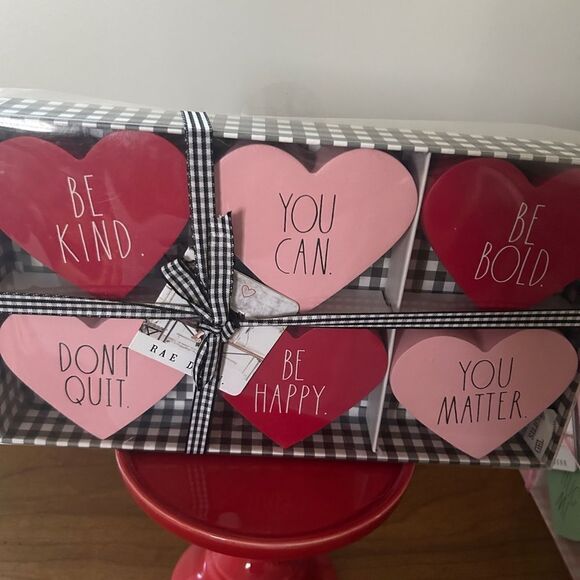 Rae Dunn Wooden Conversation Hearts Set of 6 - Picture 1 of 2